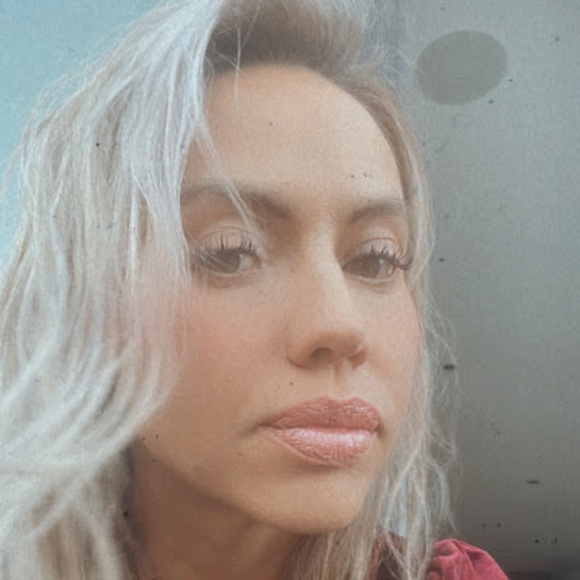 Meet your Posher, Vivi - Picture 1 of 1